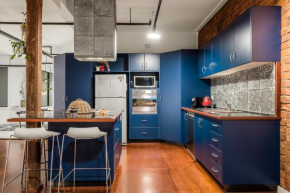 StayCentral - Heritage Warehouse Retreat Melbourne